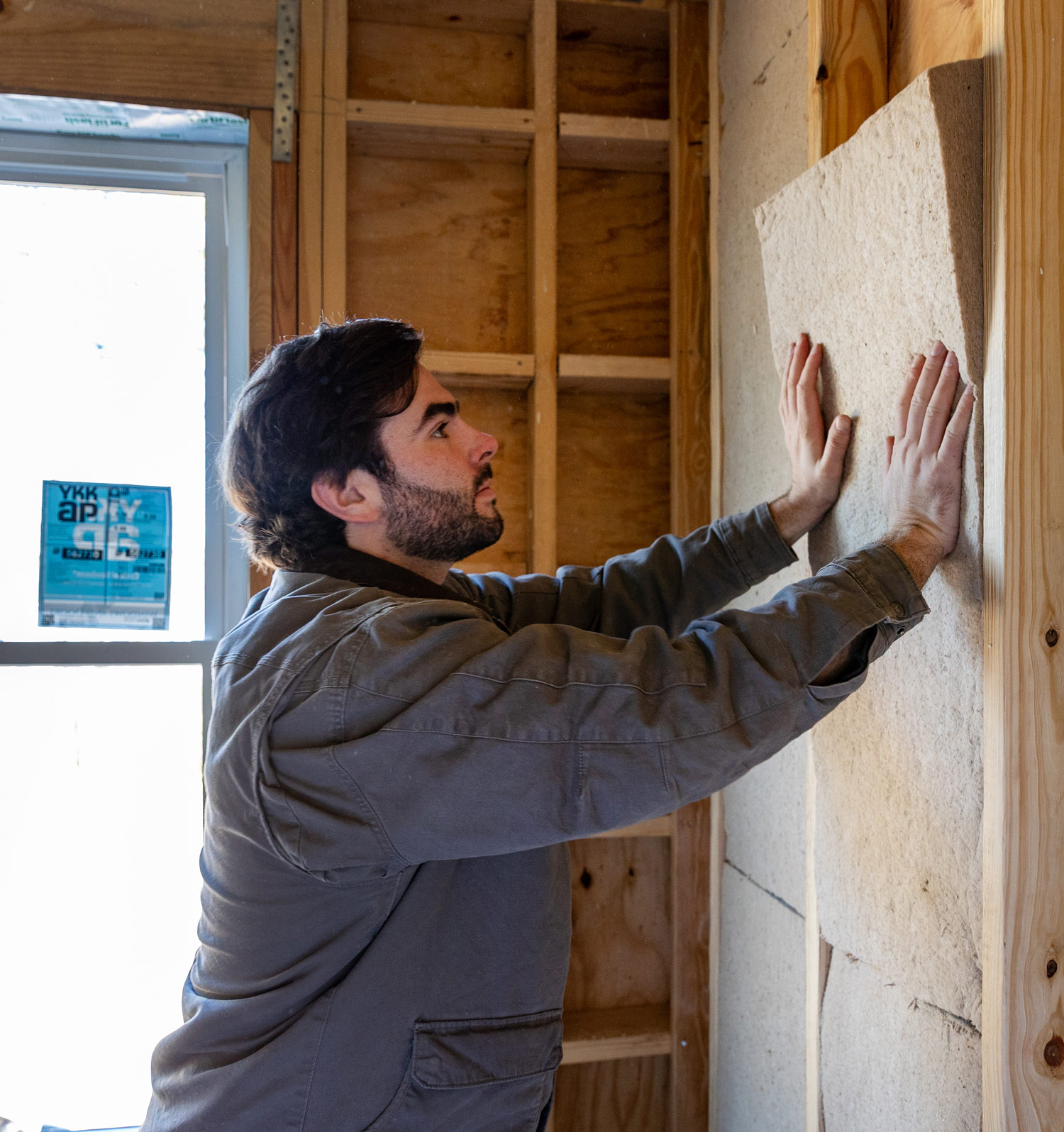 Installing insulation in the wall